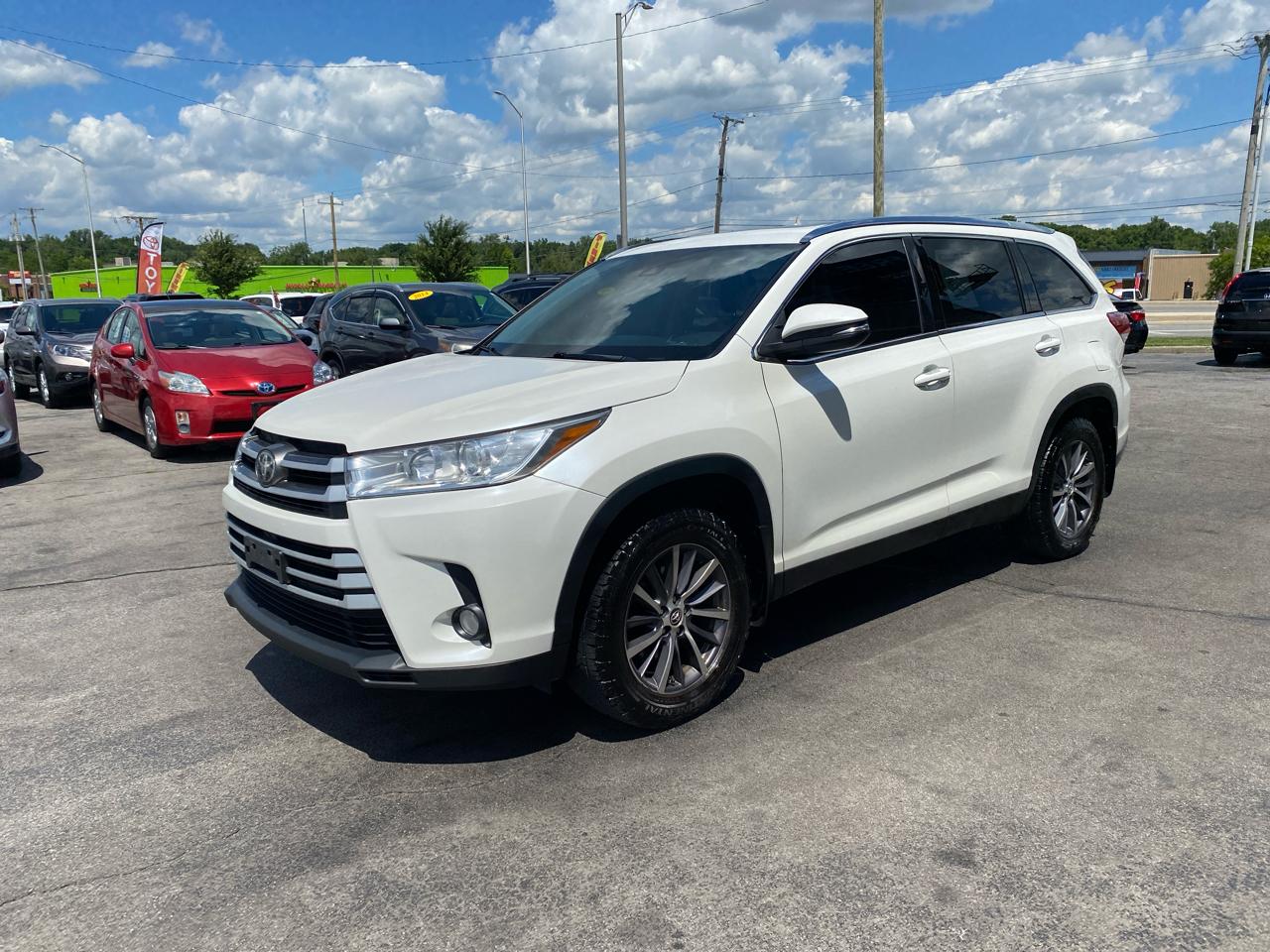 Toyota Highlander XLE AWD V6 2019