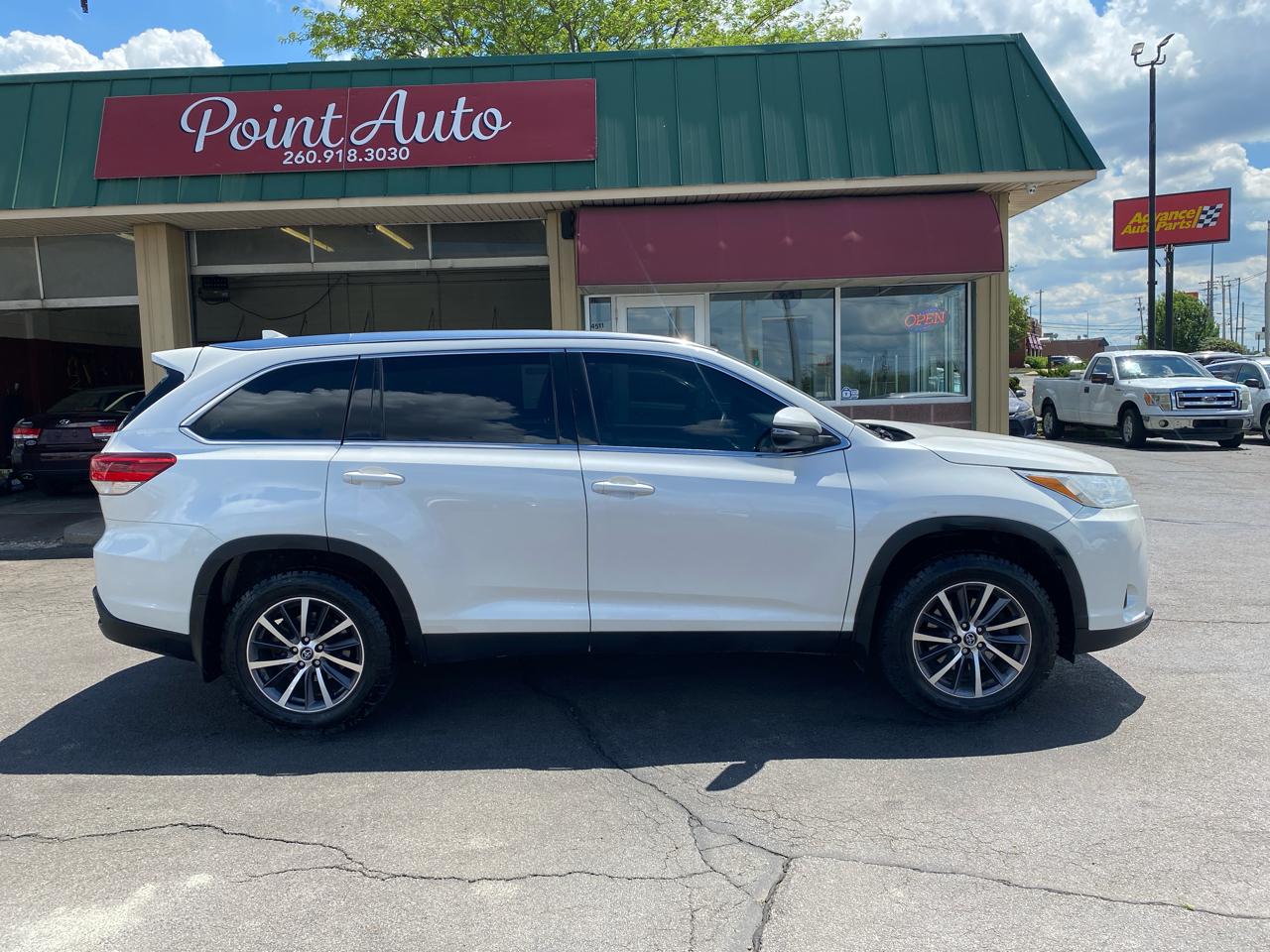Toyota Highlander XLE AWD V6 2019