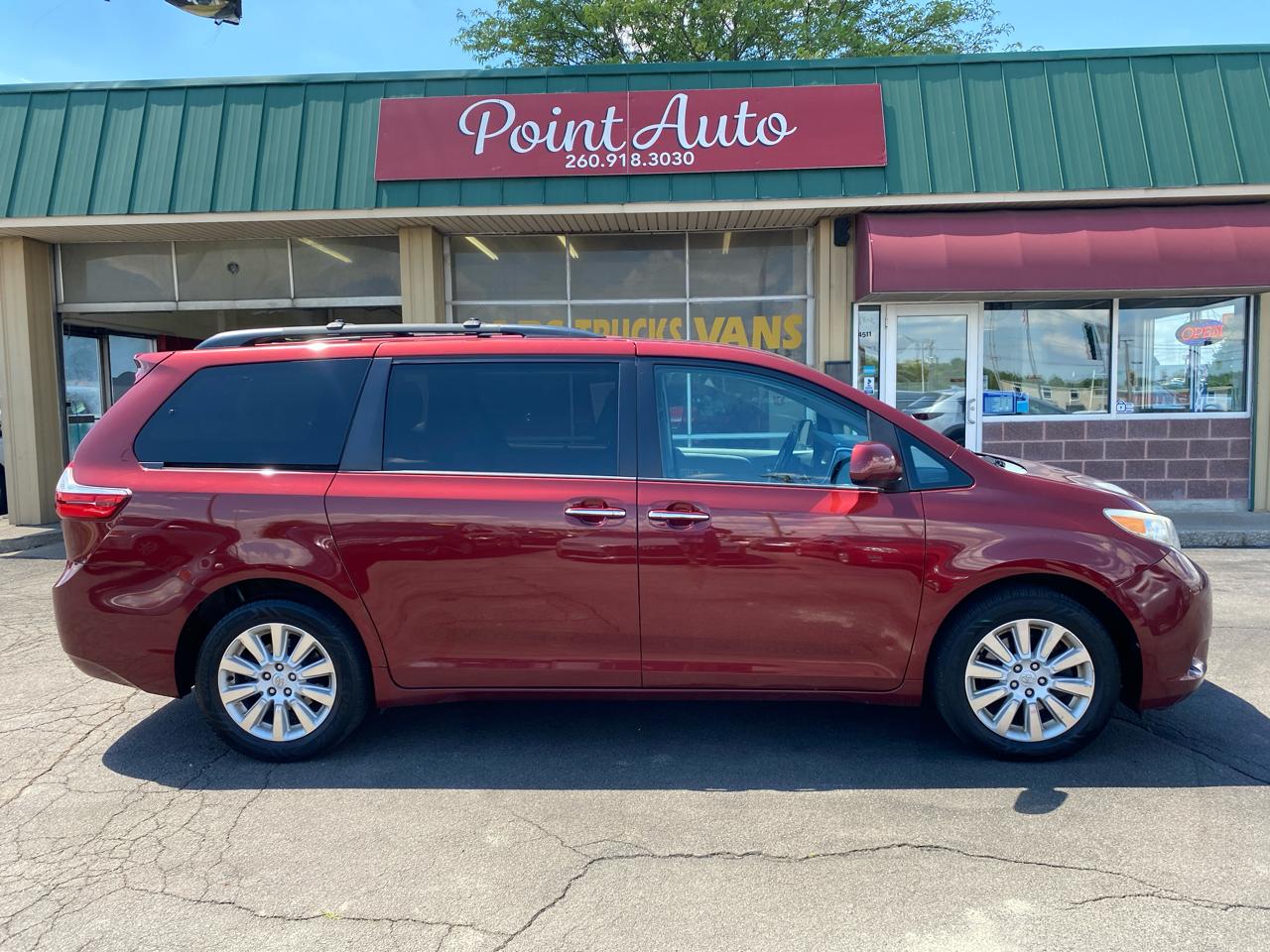 Toyota Sienna XLE Premium 5D Wagon 7 Pass AWD 2015