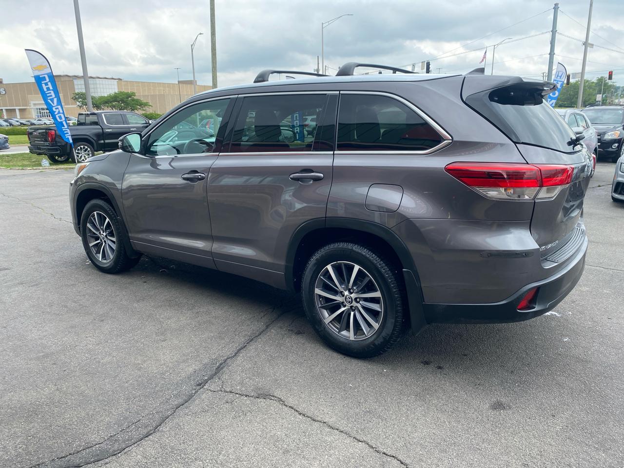 Toyota Highlander XLE AWD V6 2017