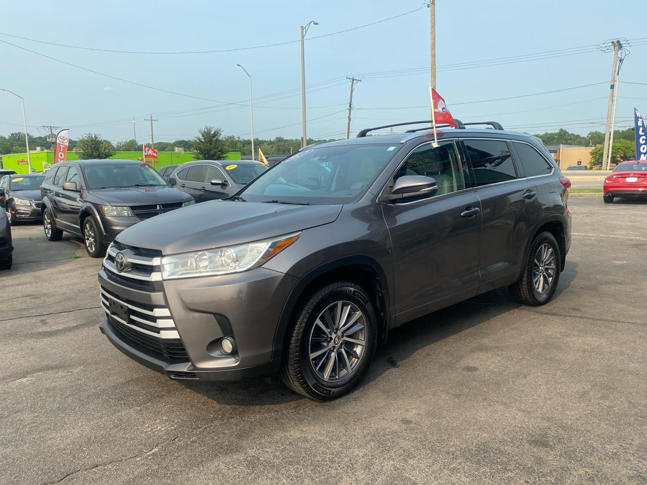Toyota Highlander XLE AWD V6 2017