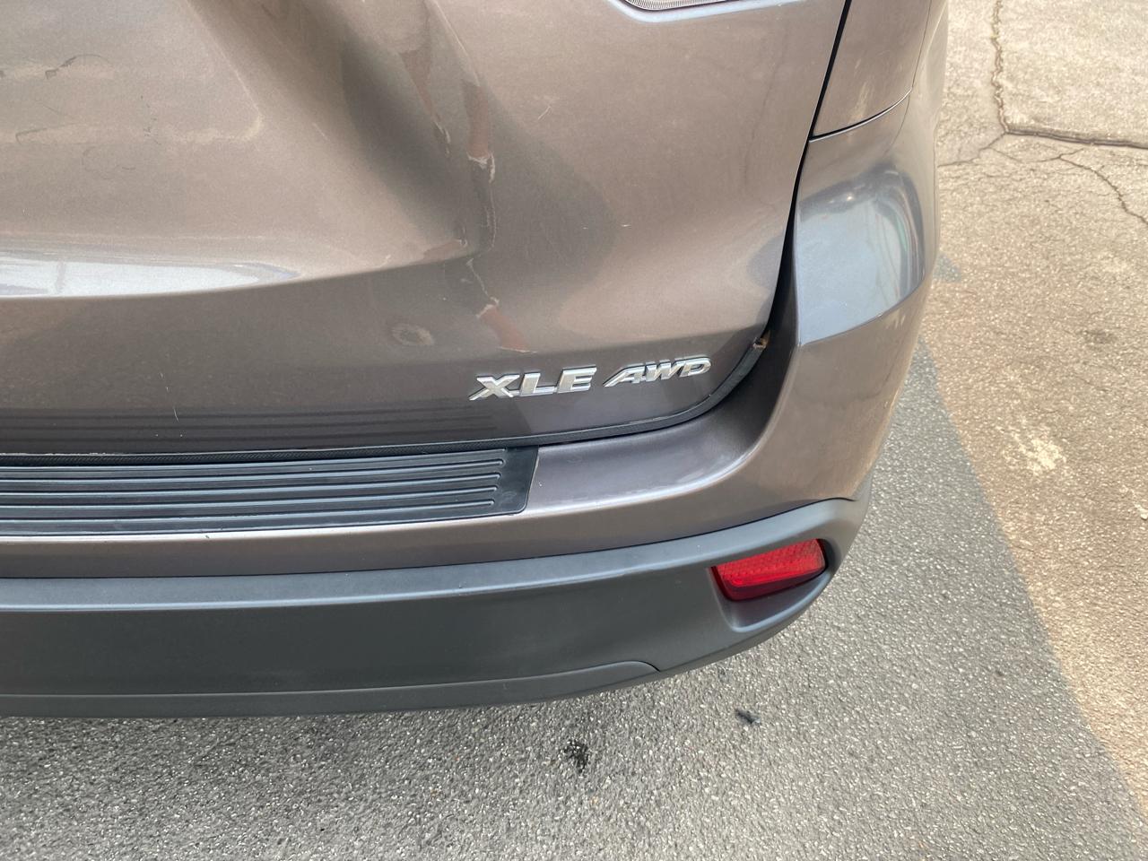 Toyota Highlander XLE AWD V6 2017