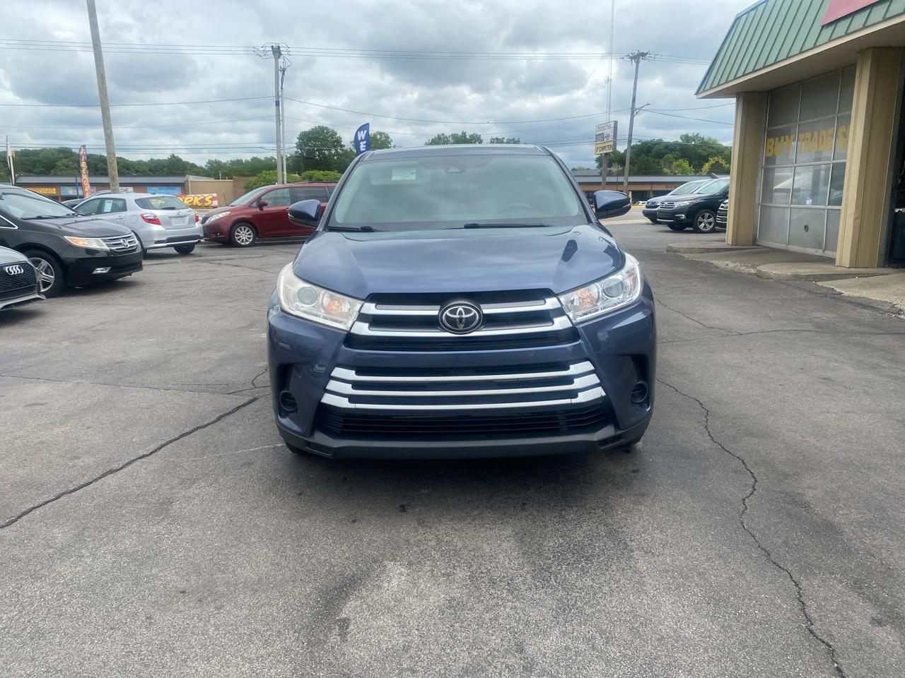 Toyota Highlander LE Plus AWD V6 2017