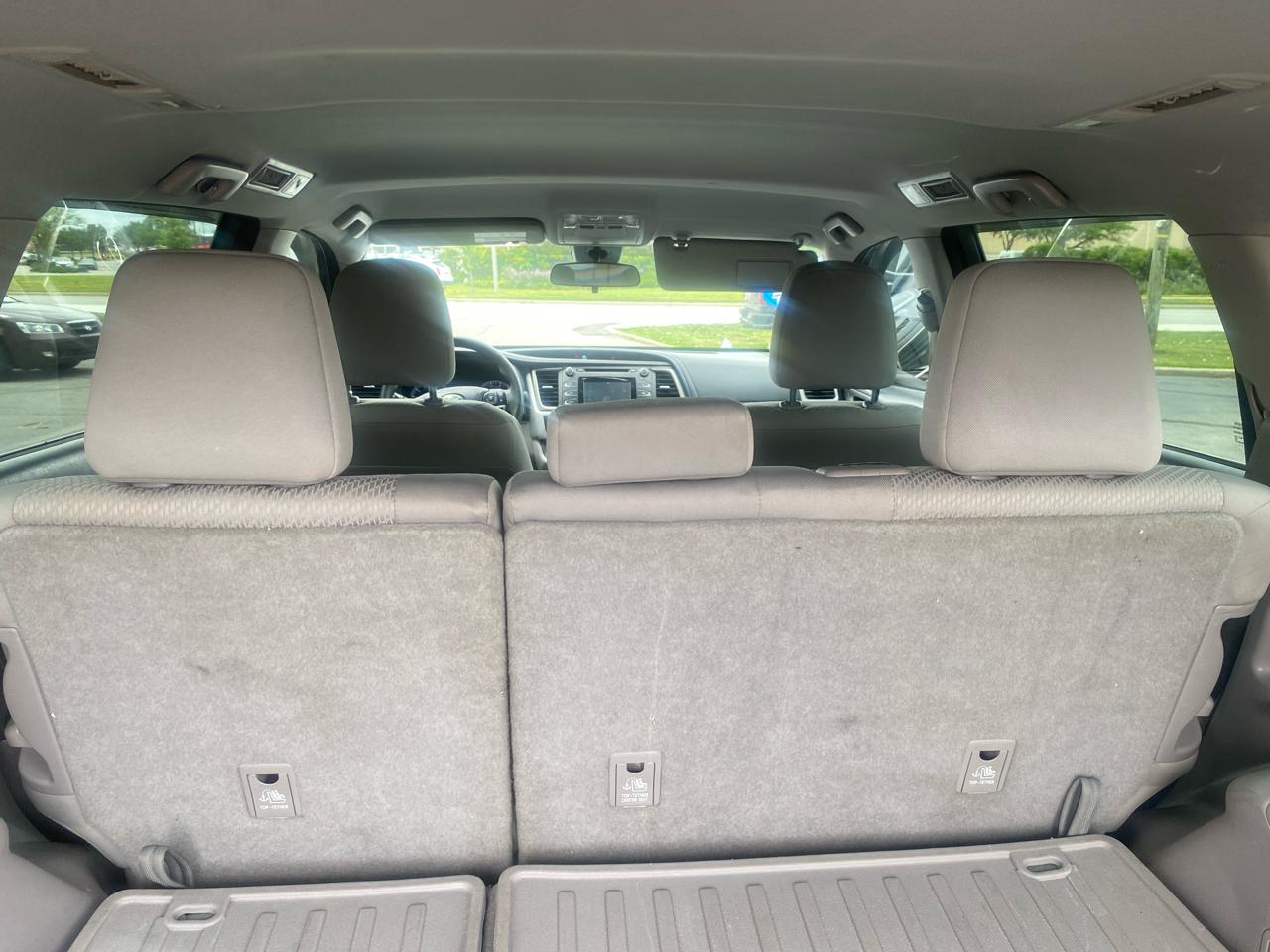 Toyota Highlander LE Plus AWD V6 2017