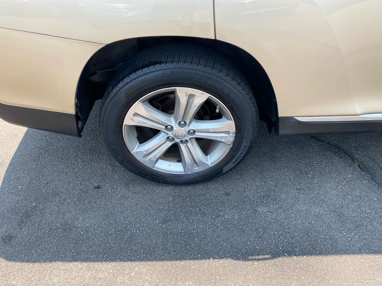 Toyota Highlander Limited 4WD 2012