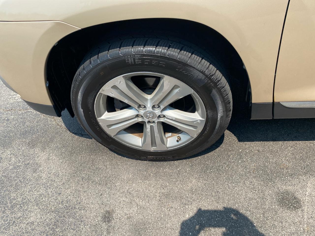 Toyota Highlander Limited 4WD 2012