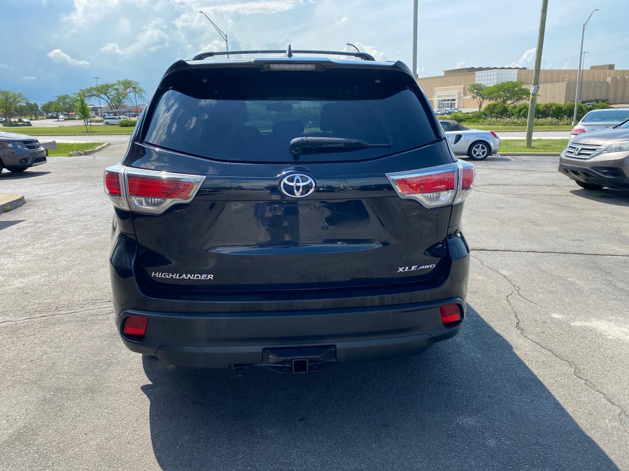Toyota Highlander XLE AWD V6 2016