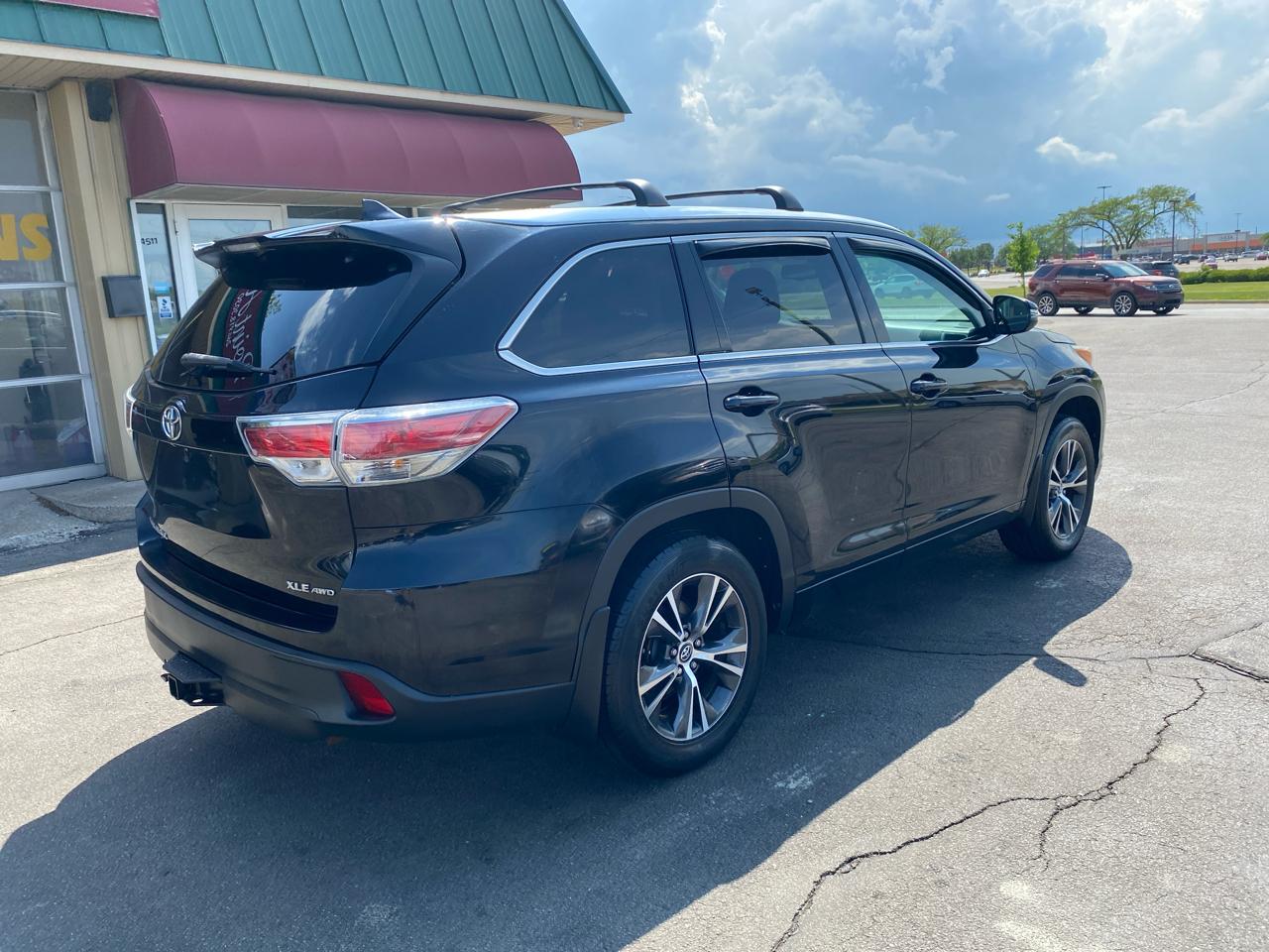 Toyota Highlander XLE AWD V6 2016