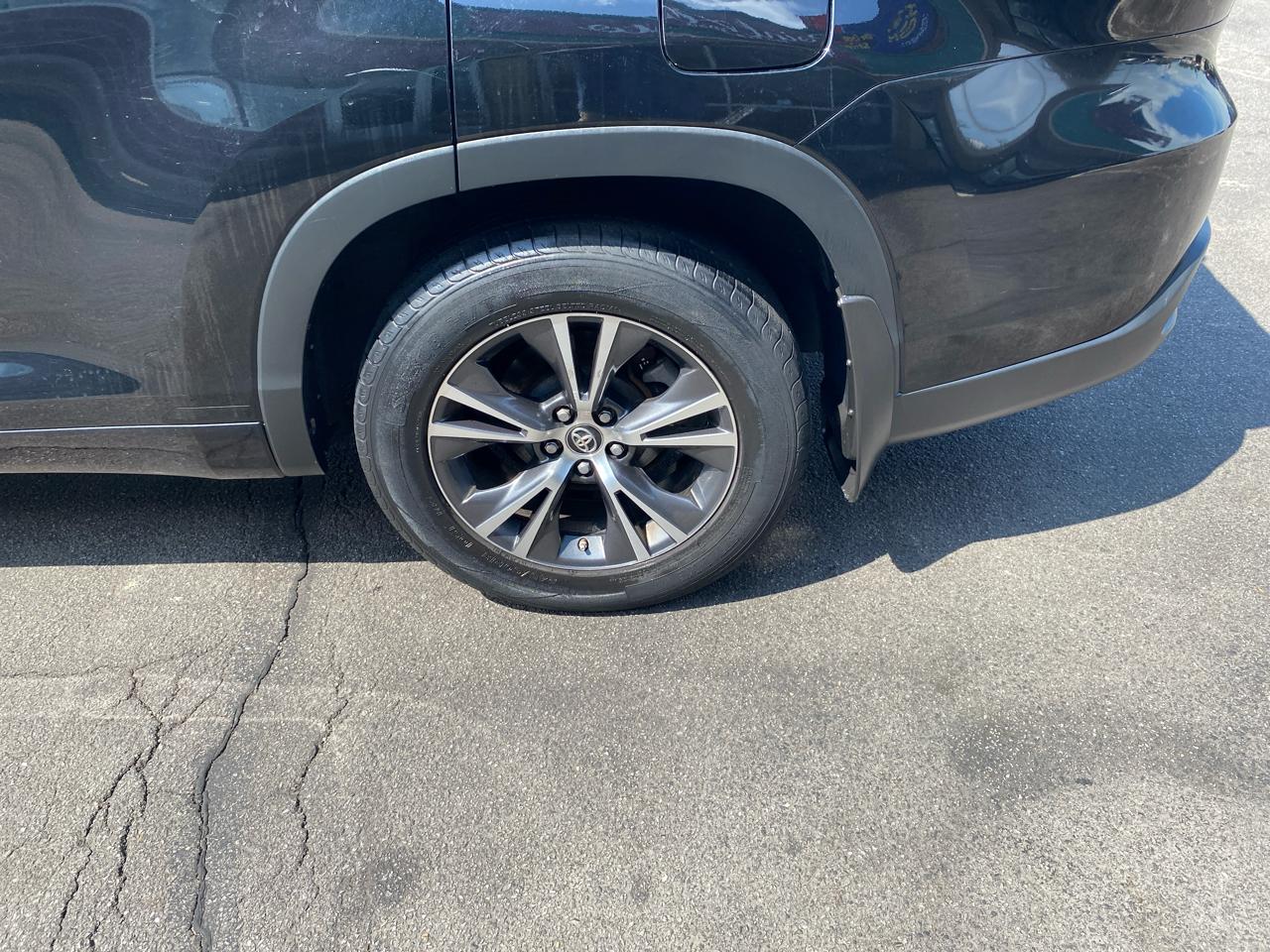 Toyota Highlander XLE AWD V6 2016