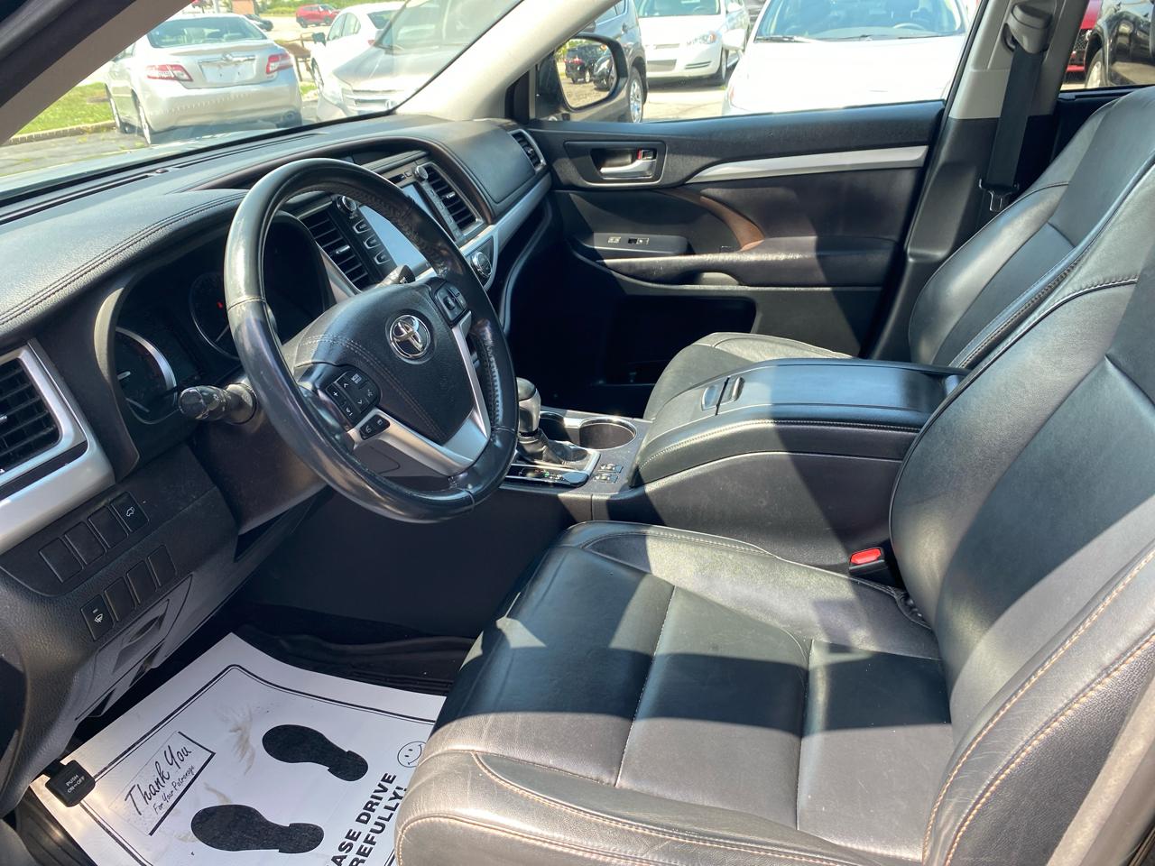 Toyota Highlander XLE AWD V6 2016