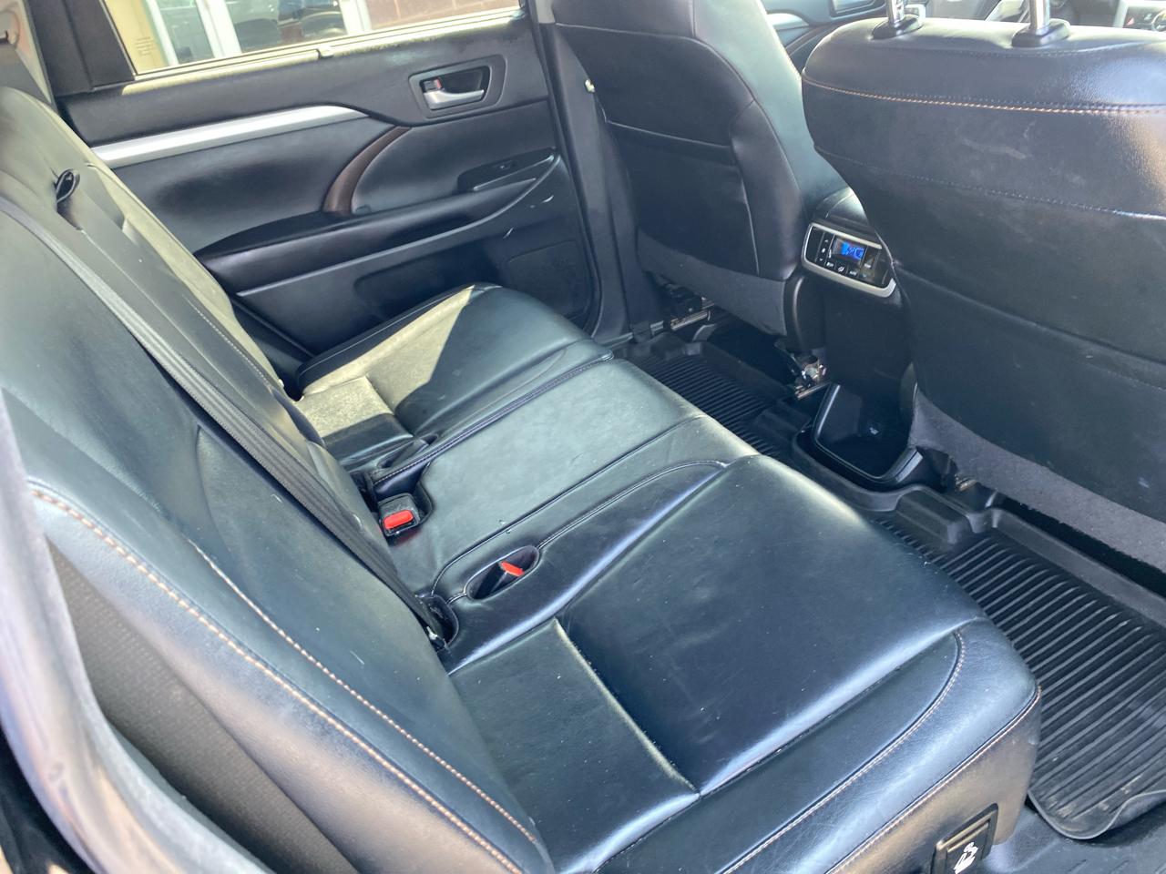 Toyota Highlander XLE AWD V6 2016