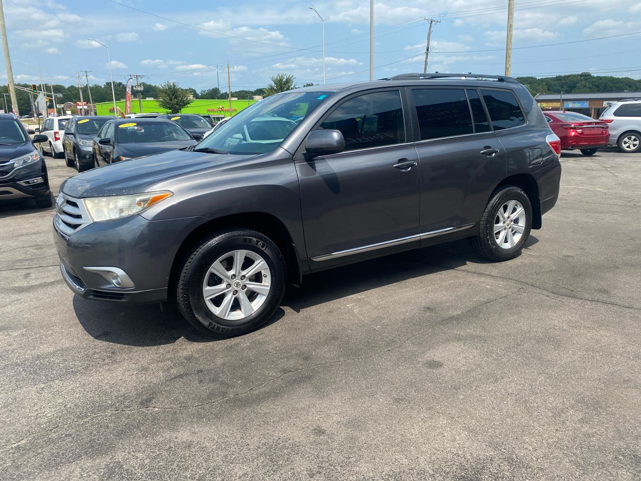 Toyota Highlander Base 4WD 2012