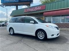 2017 Toyota Sienna 
