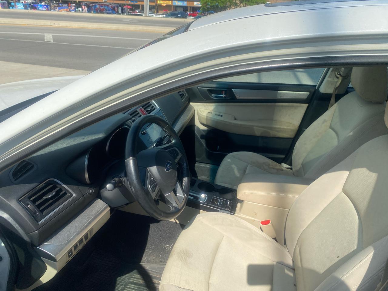 Subaru Legacy 2.5i Premium 2015