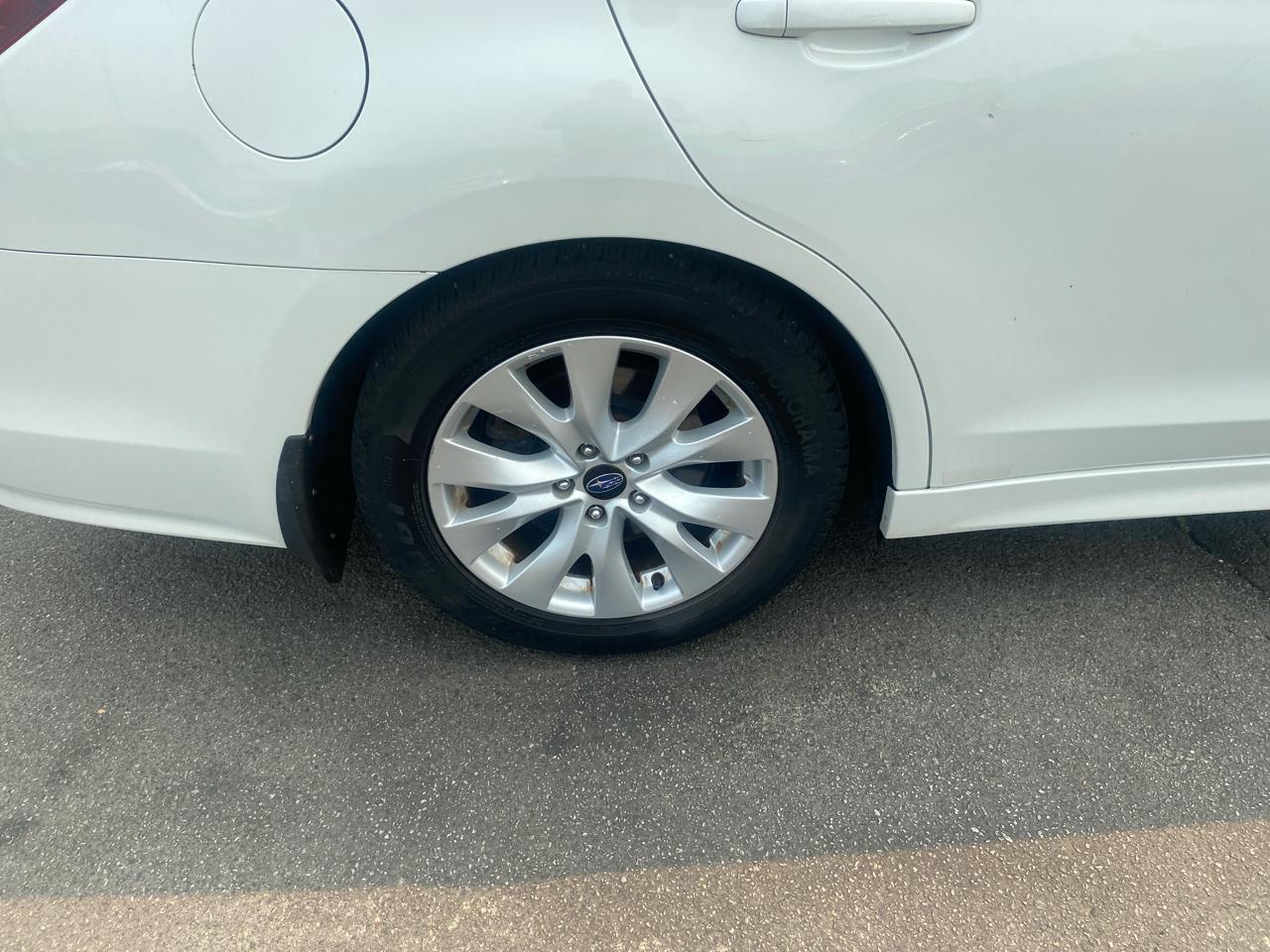 Subaru Legacy 2.5i Premium 2015