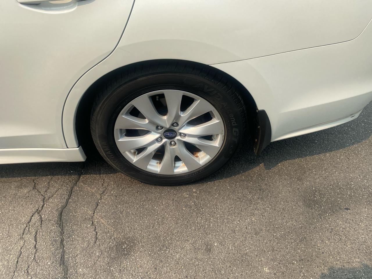 Subaru Legacy 2.5i Premium 2015