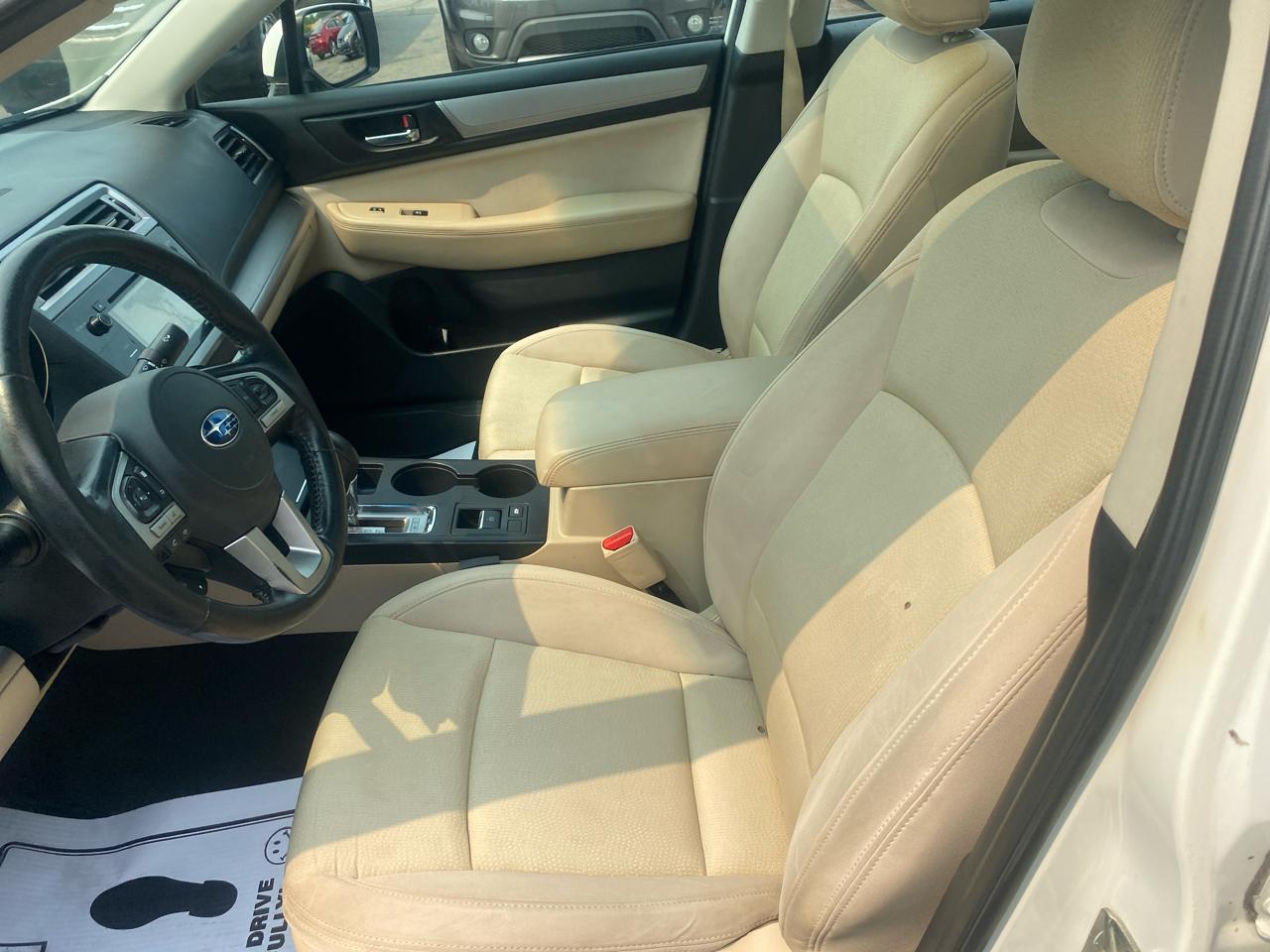 Subaru Legacy 2.5i Premium 2015