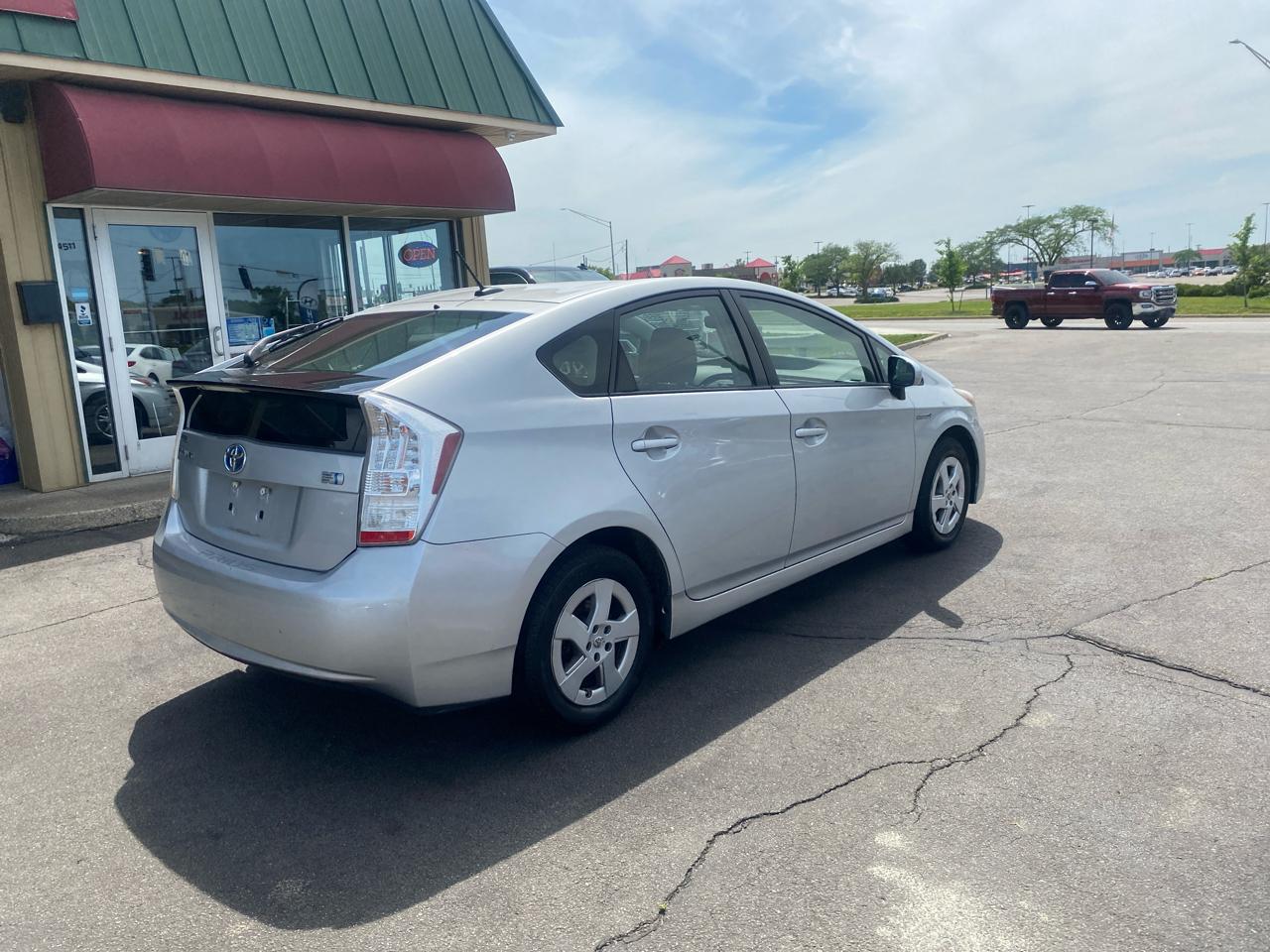 Toyota Prius Prius V 2010