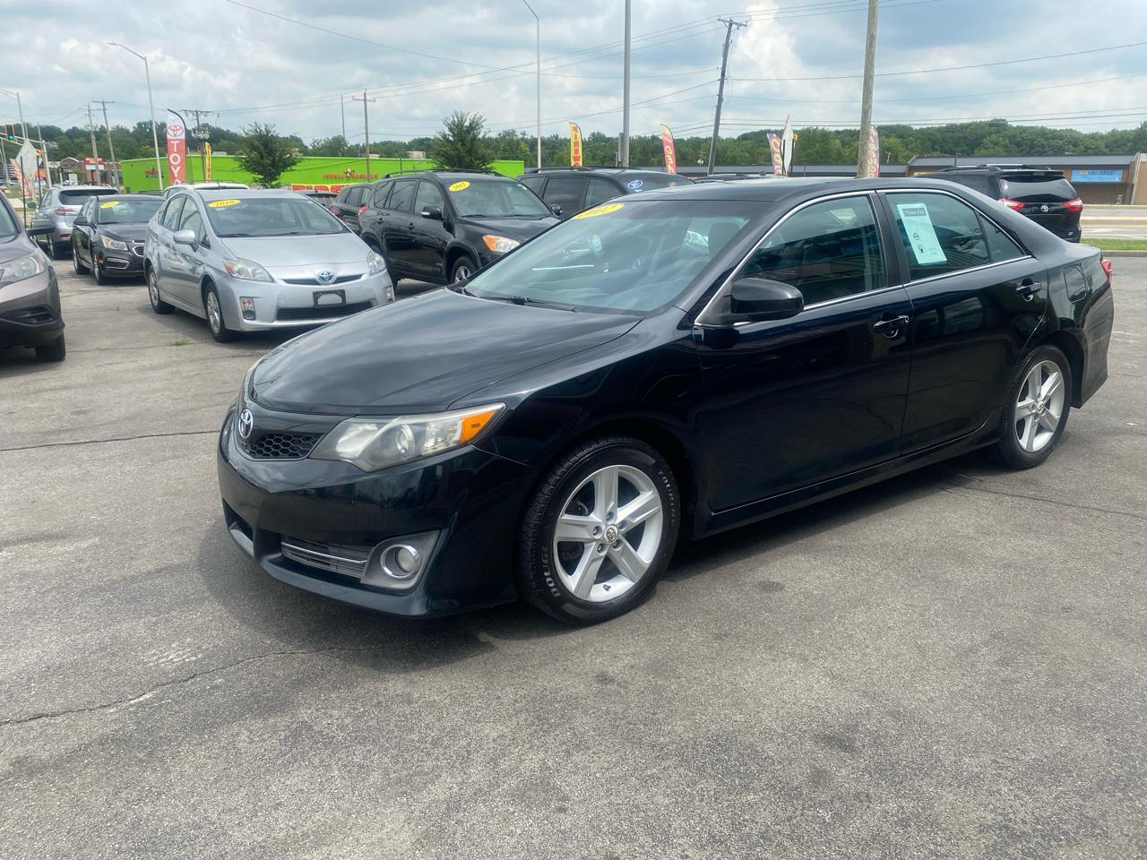 Toyota Camry SE 2012