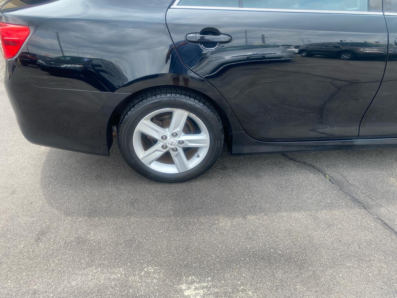 Toyota Camry SE 2012