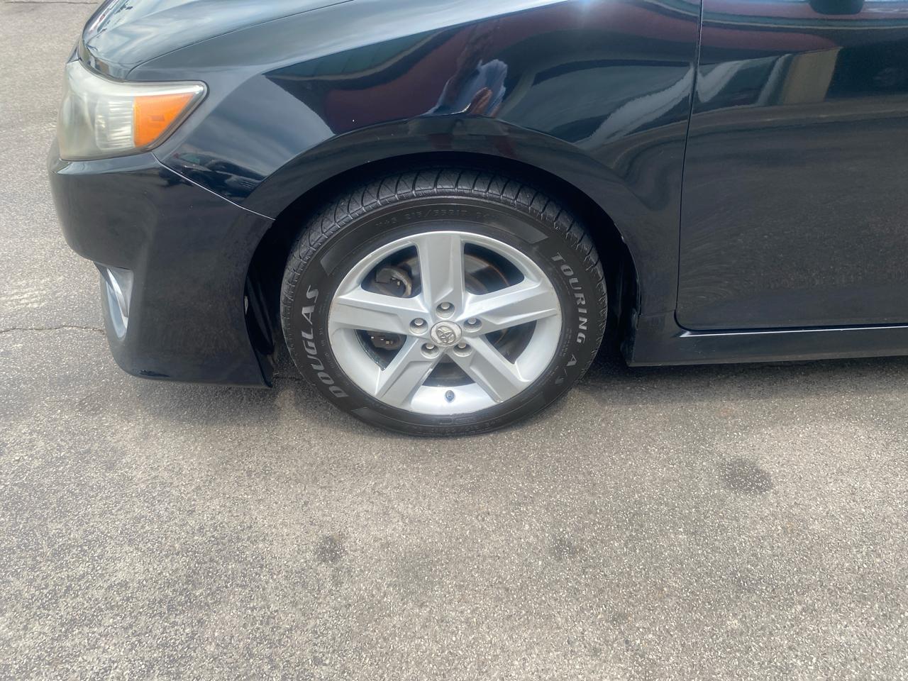 Toyota Camry SE 2012
