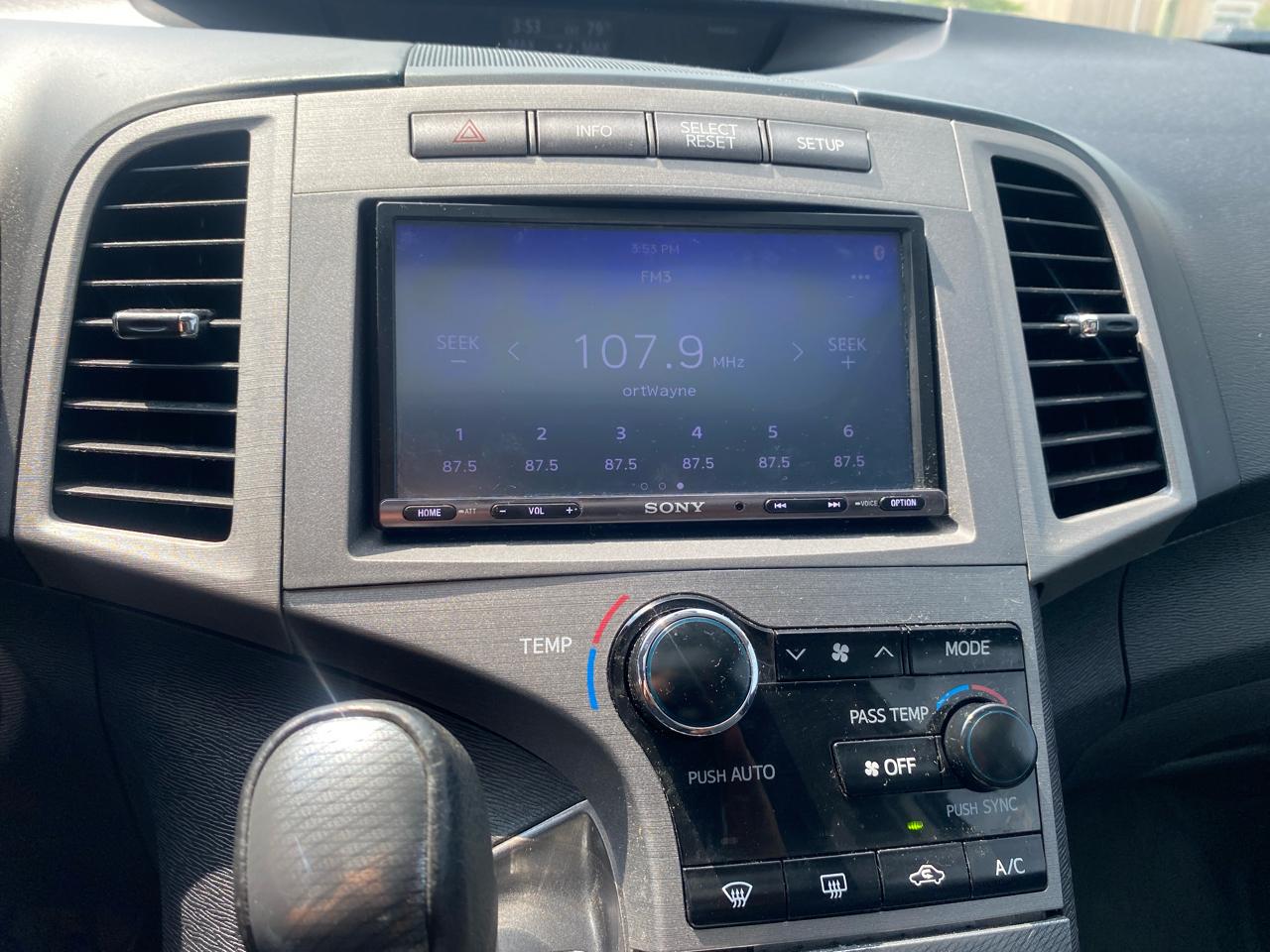 Toyota Venza LE V6 AWD 2014