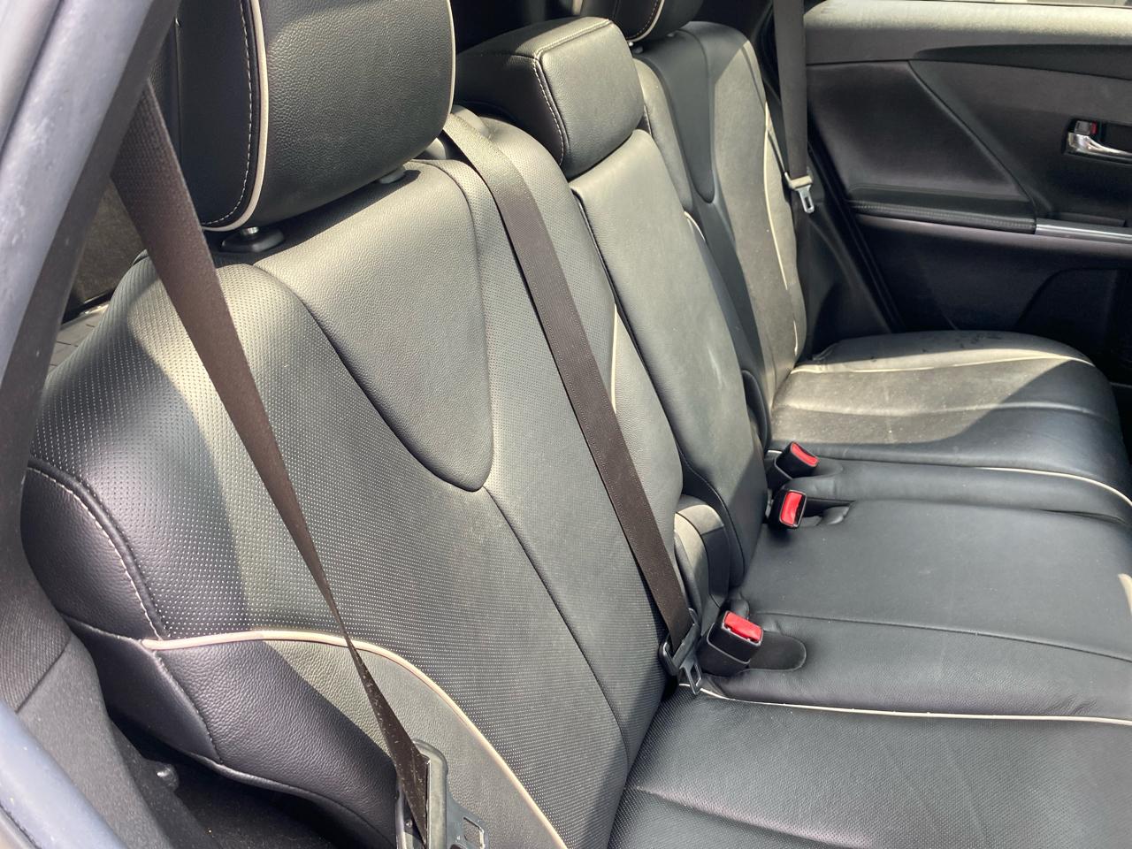 Toyota Venza LE V6 AWD 2014