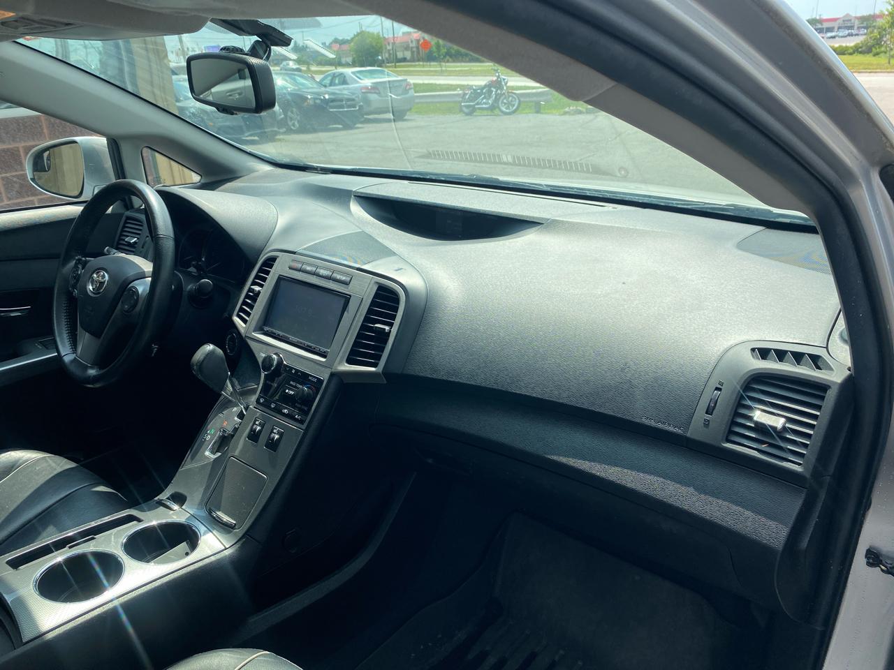 Toyota Venza LE V6 AWD 2014