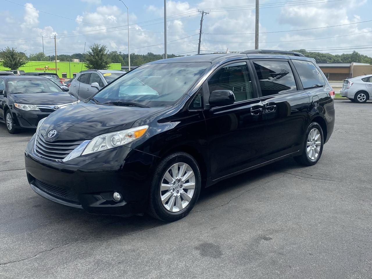 Toyota Sienna XLE 7 Passenger 2013