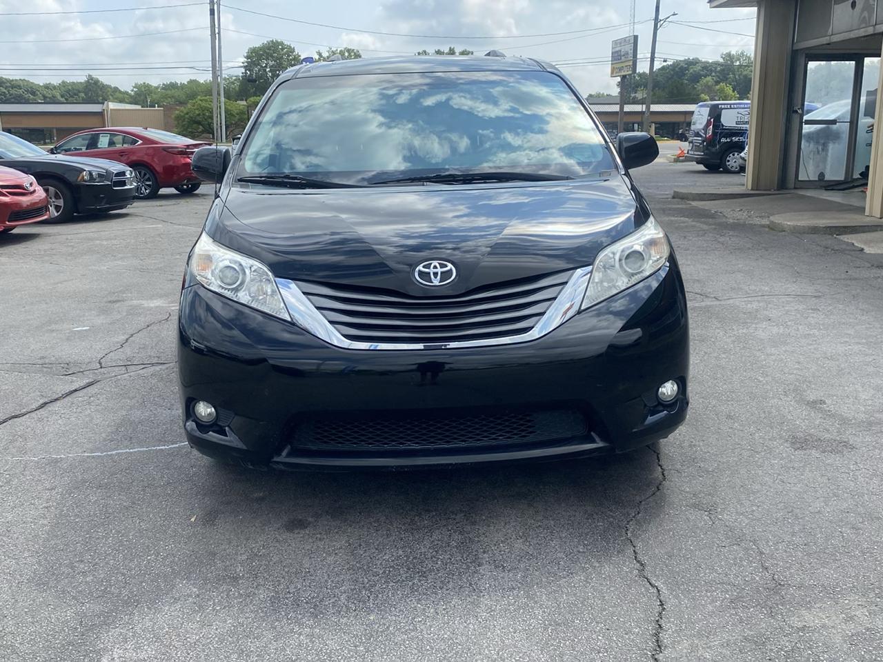 Toyota Sienna XLE 7 Passenger 2013