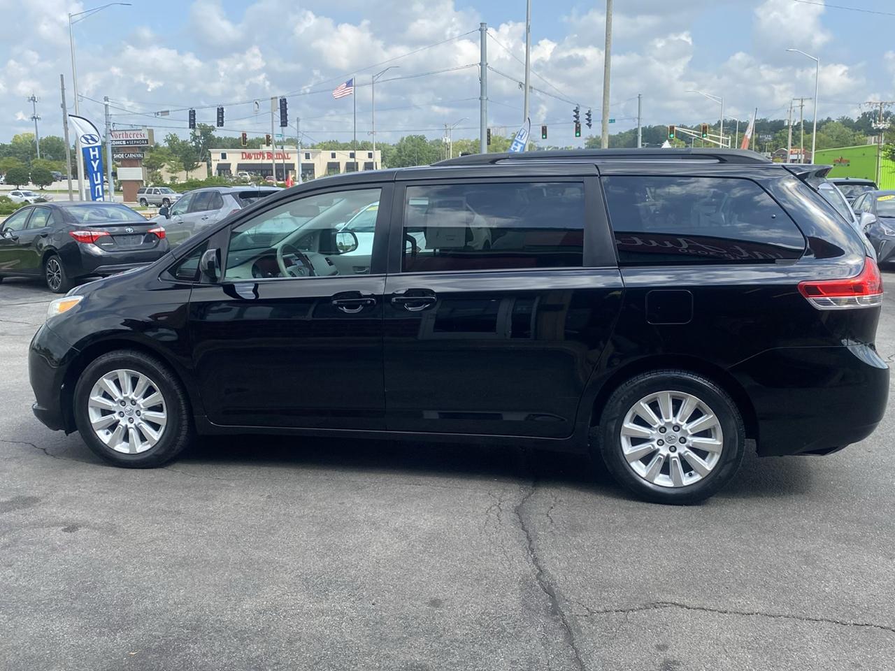 Toyota Sienna XLE 7 Passenger 2013