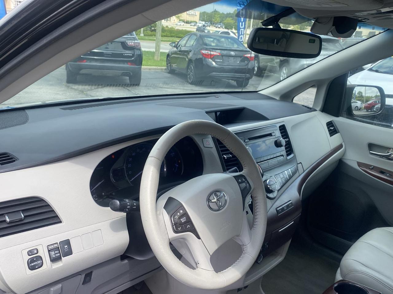 Toyota Sienna XLE 7 Passenger 2013