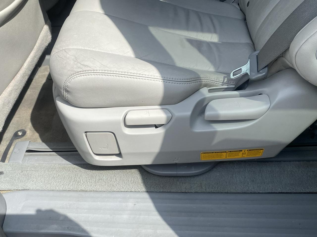 Toyota Sienna XLE 7 Passenger 2013