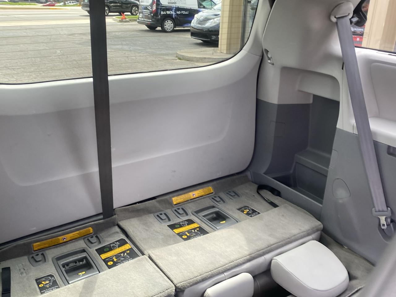 Toyota Sienna XLE 7 Passenger 2013