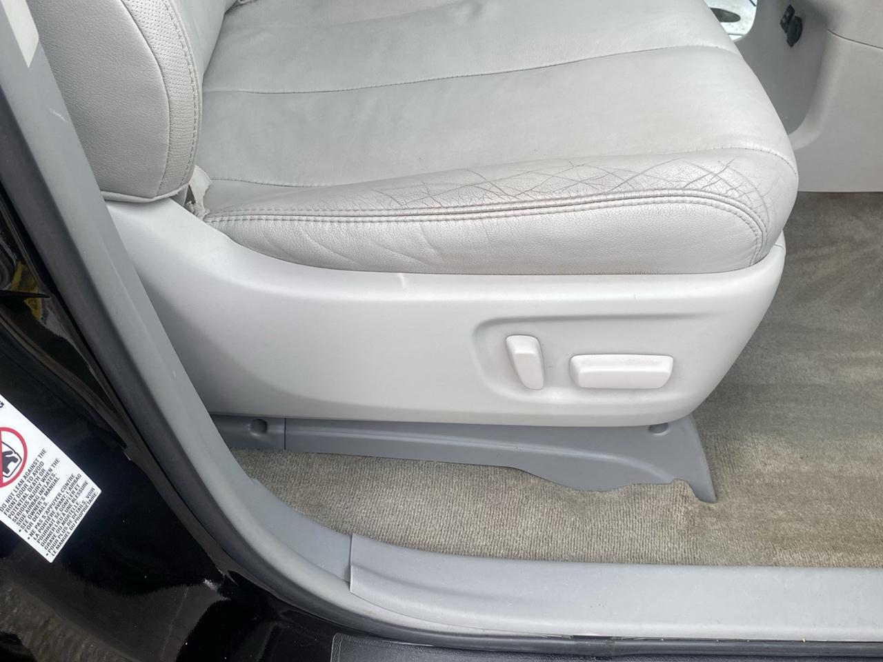 Toyota Sienna XLE 7 Passenger 2013