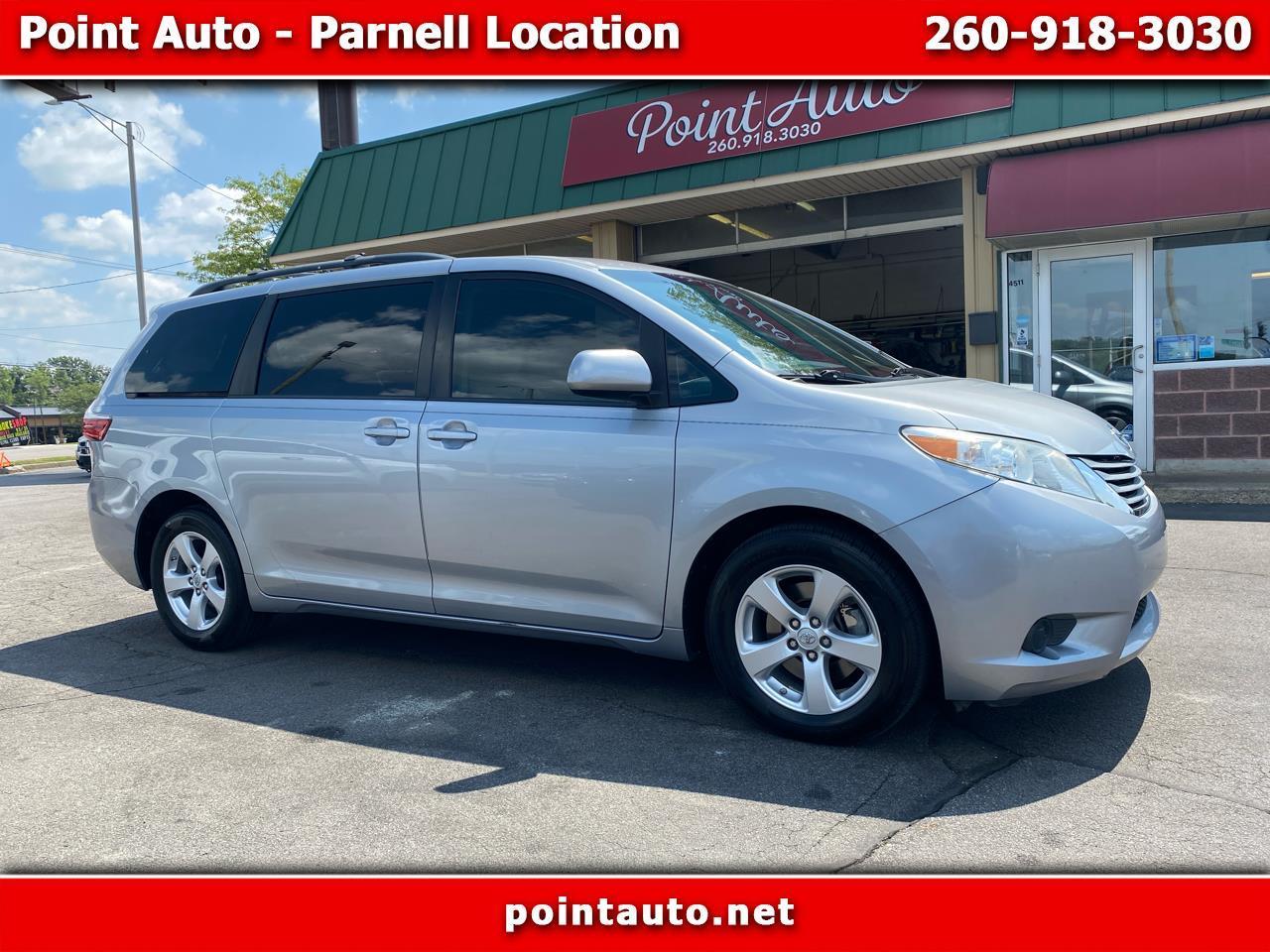 2017 Toyota Sienna LE 8-Passenger