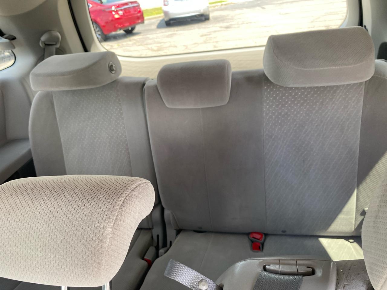 Toyota Sienna LE 8-Passenger 2017