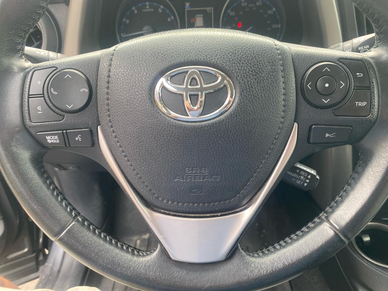 Toyota RAV4 XLE AWD 2018