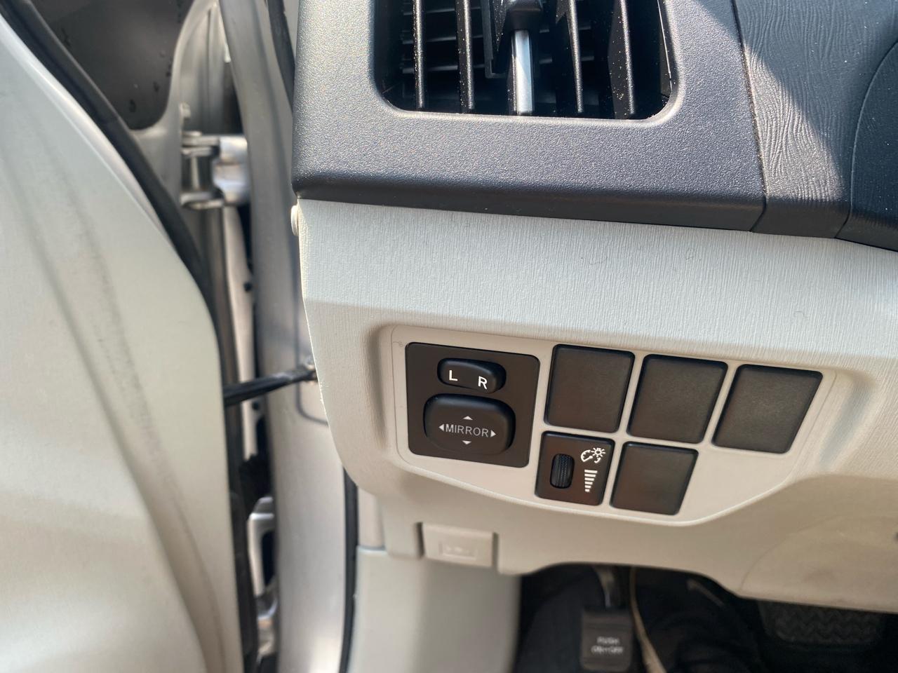 Toyota Prius Prius II 2013