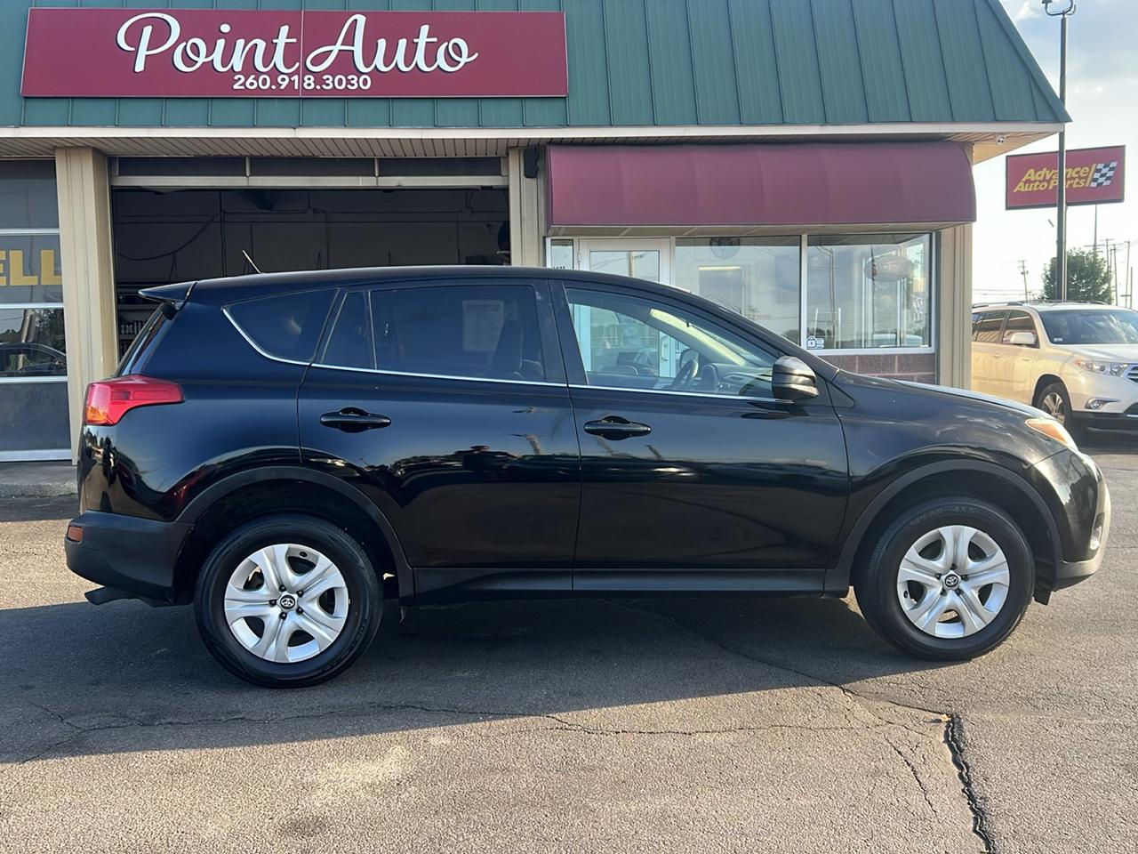 Toyota RAV4 LE AWD 2015