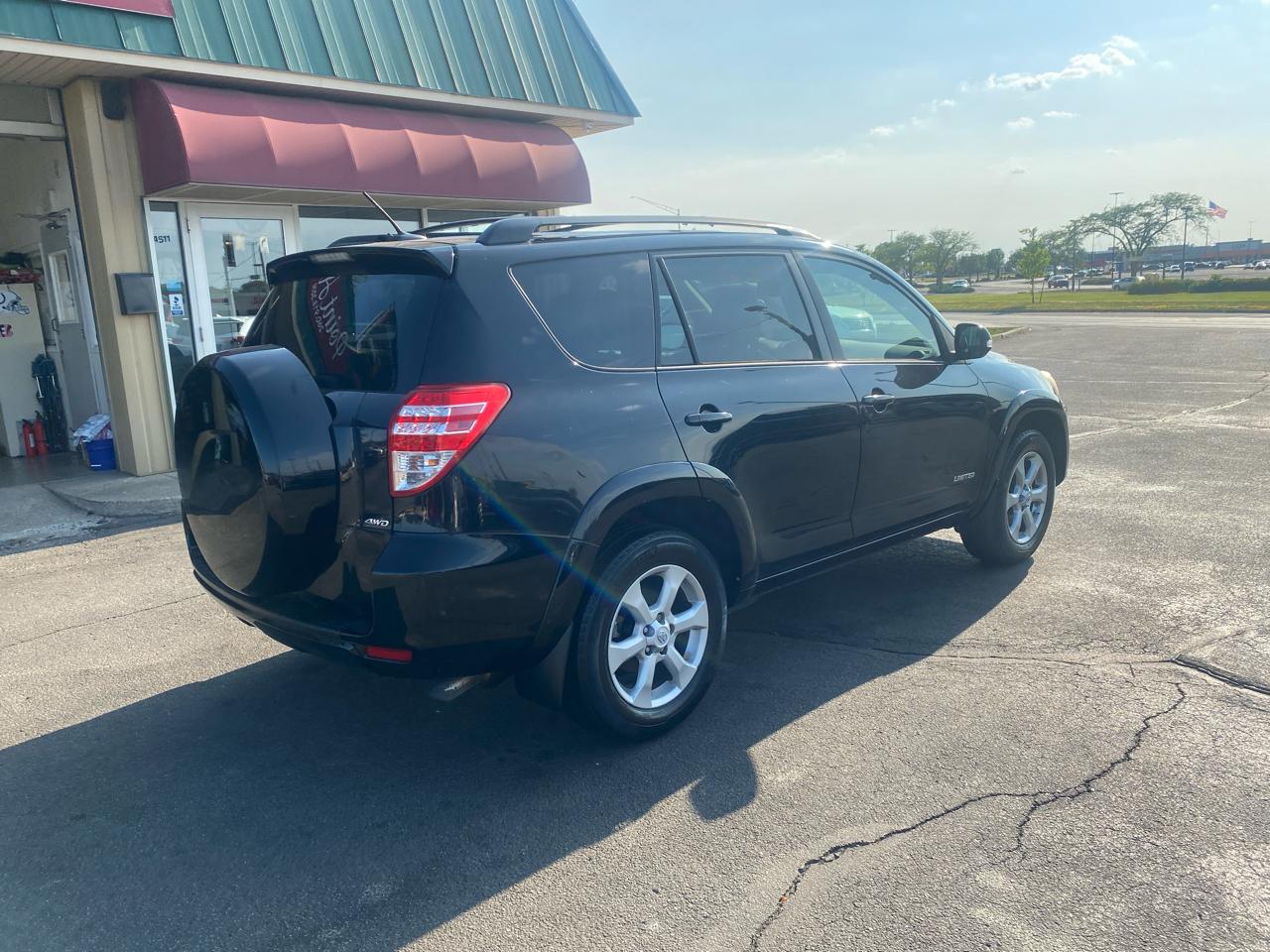Toyota RAV4 Limited V6 4WD 2012