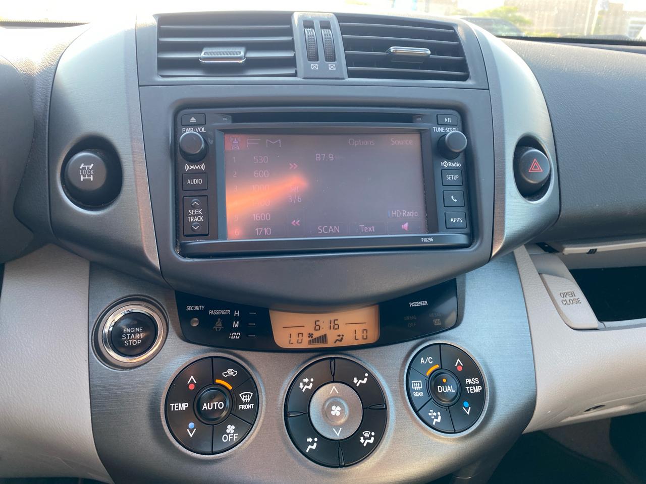 Toyota RAV4 Limited V6 4WD 2012