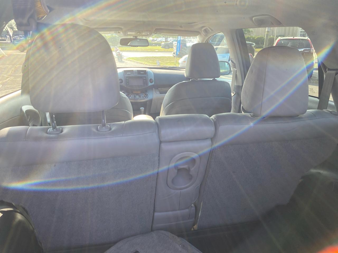 Toyota RAV4 Limited V6 4WD 2012