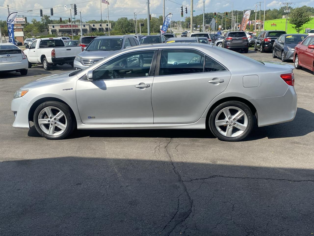 Toyota Camry Hybrid XLE 2014