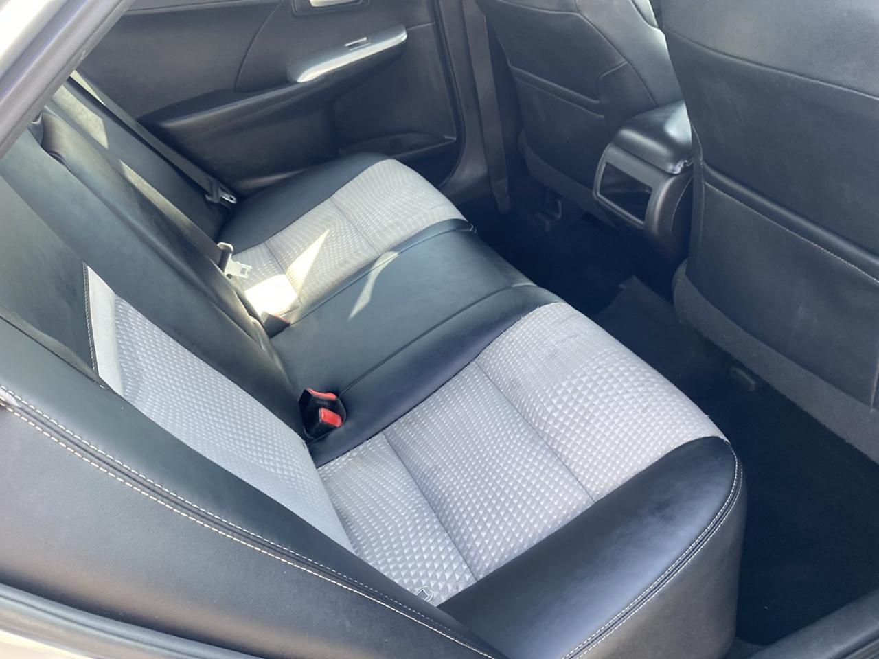 Toyota Camry Hybrid XLE 2014
