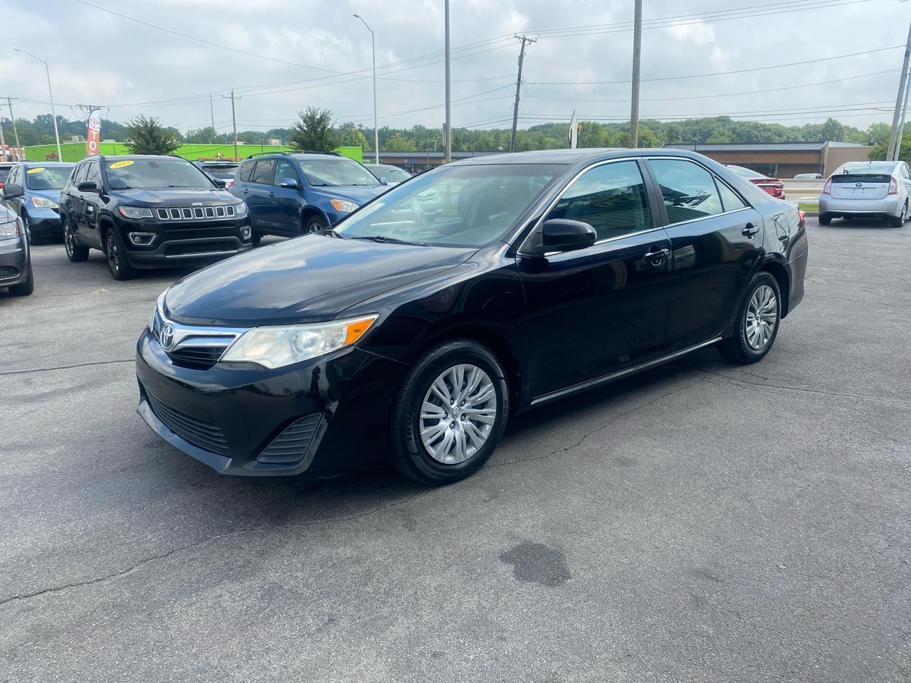 Toyota Camry LE 6-Spd AT 2014