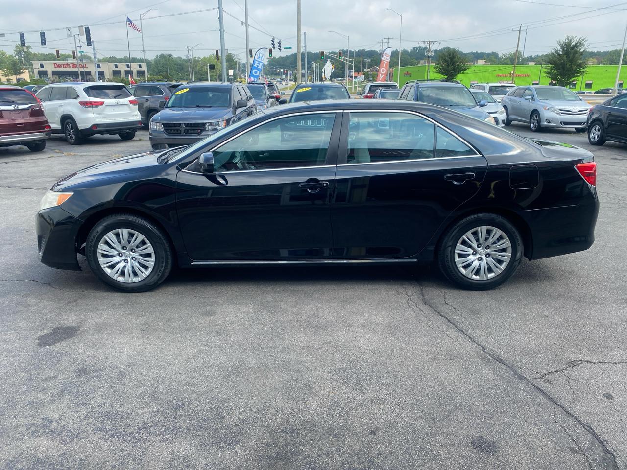 Toyota Camry LE 6-Spd AT 2014