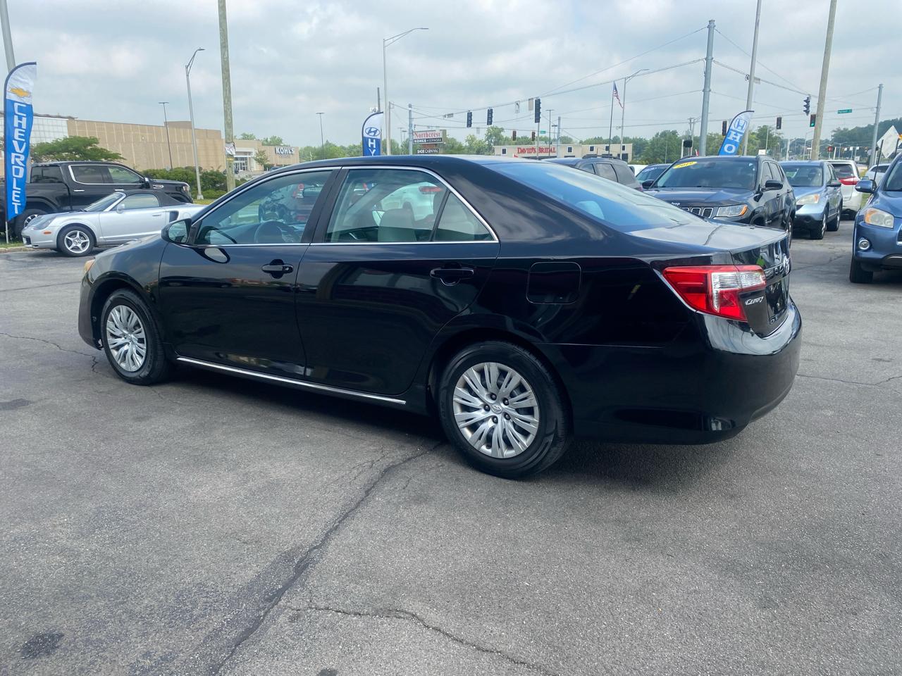 Toyota Camry LE 6-Spd AT 2014