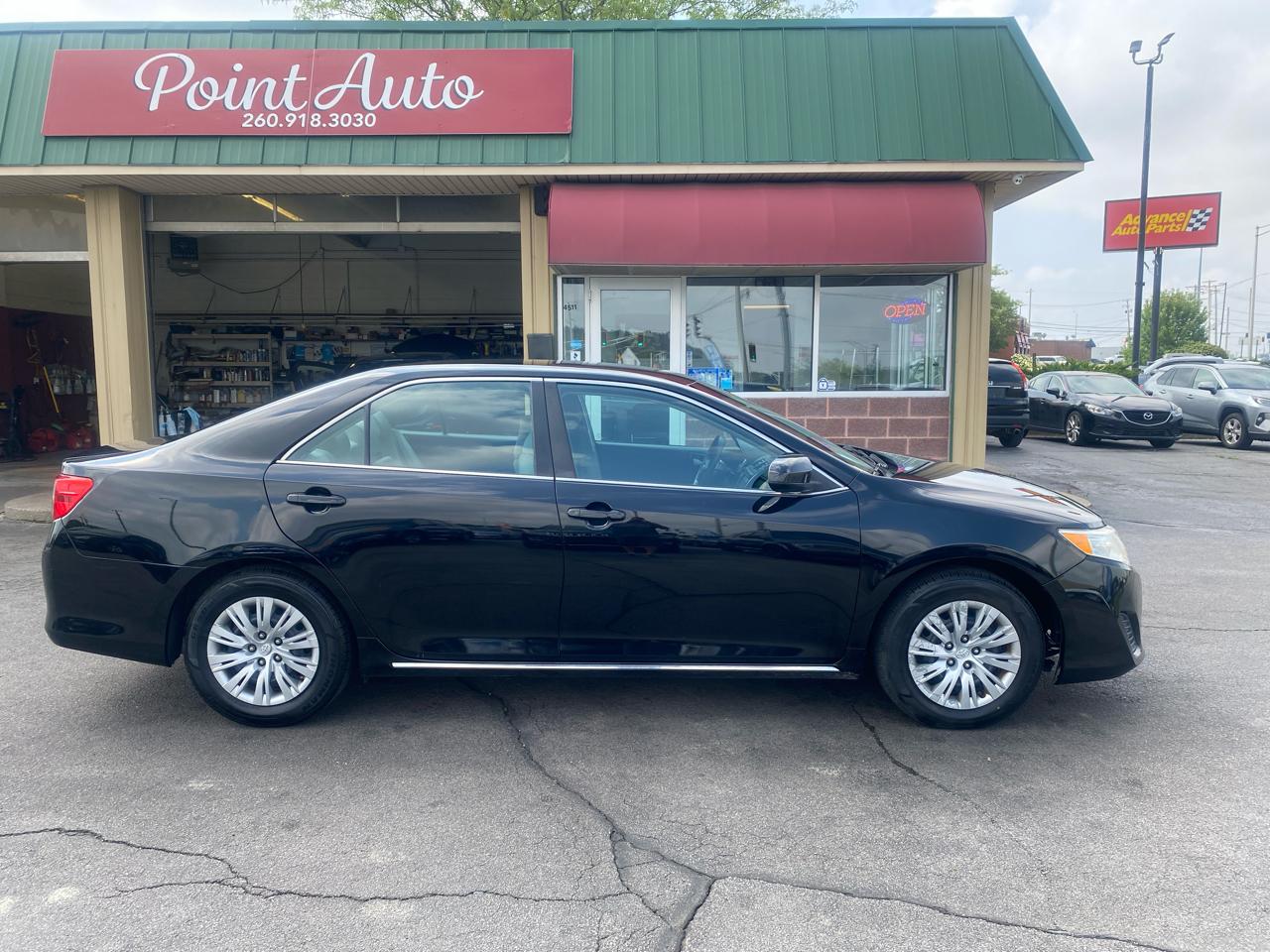 Toyota Camry LE 6-Spd AT 2014