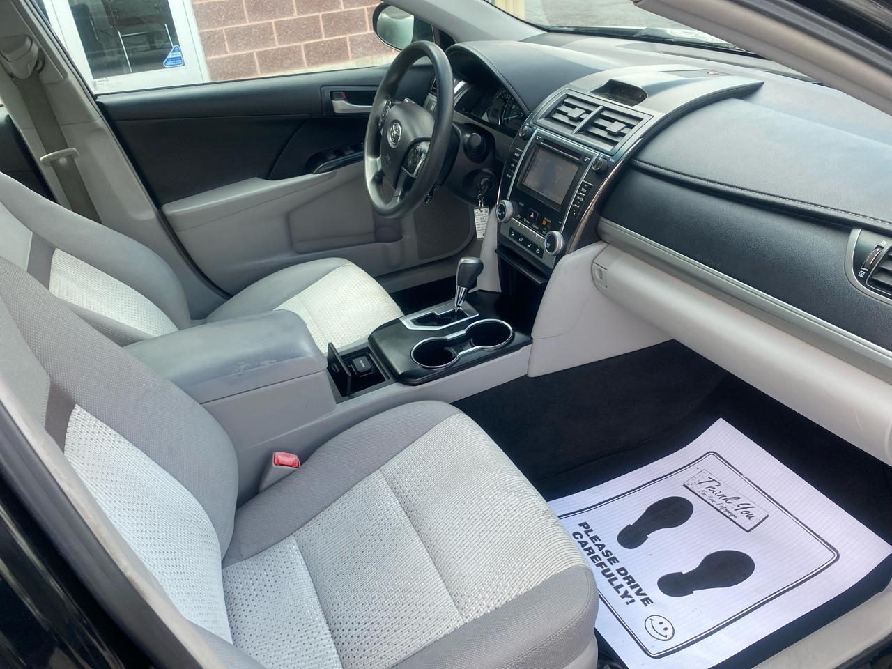 Toyota Camry LE 6-Spd AT 2014
